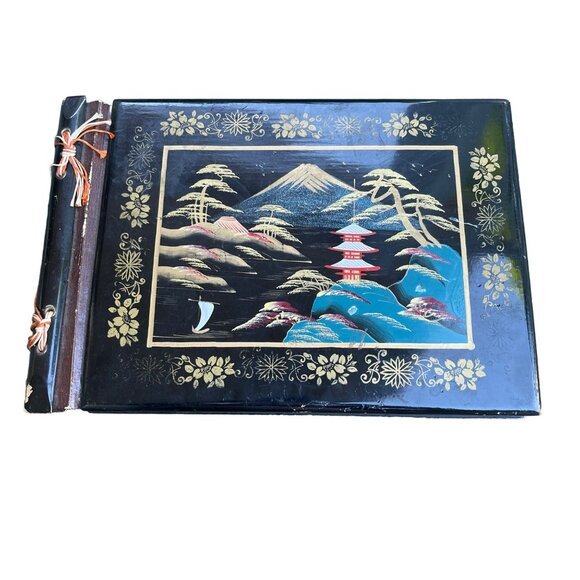 Vintage Japanese Lacquered Photo Album with Mt Fuji Design Empty Pages and Ribbo - Picture 1 of 6